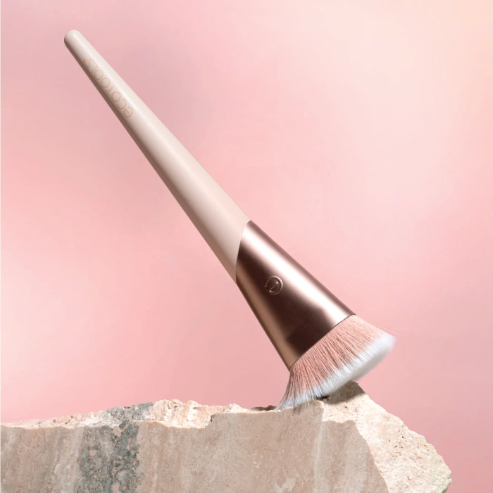 ECOTOOLS LUXE FLAWLESS FOUNDATION BRUSH