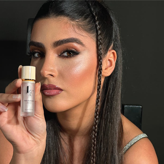 LILI'S COSMETICS FACE ILLUMINATOR