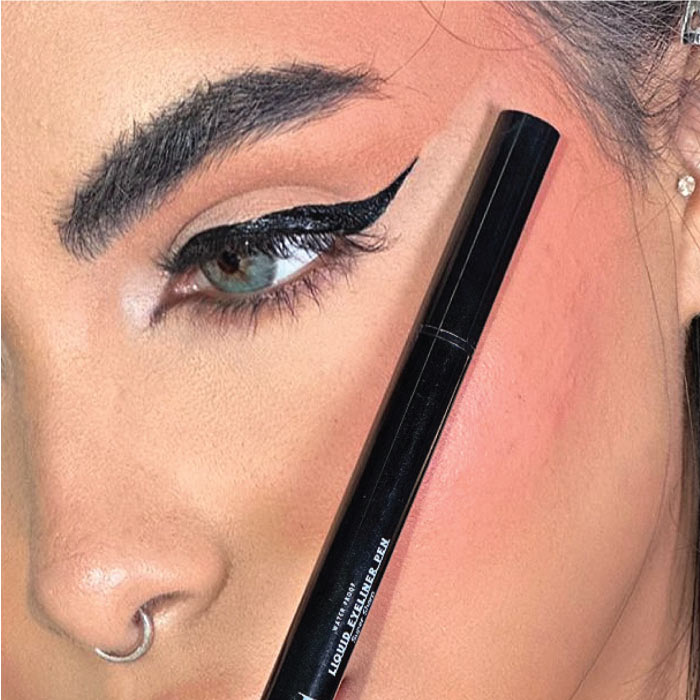LILI'S COSMETICS SUPER SHARP EYELINER