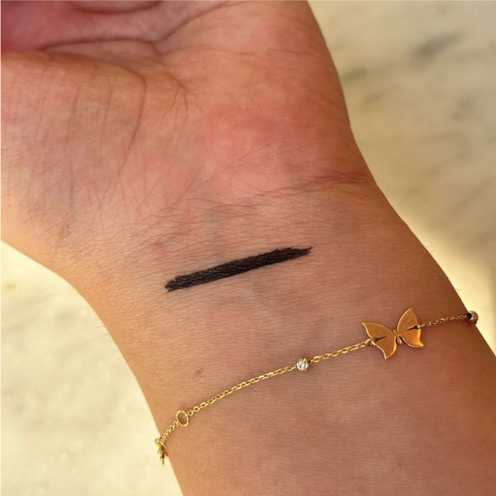LILI'S COSMETICS SUPER SHARP EYELINER