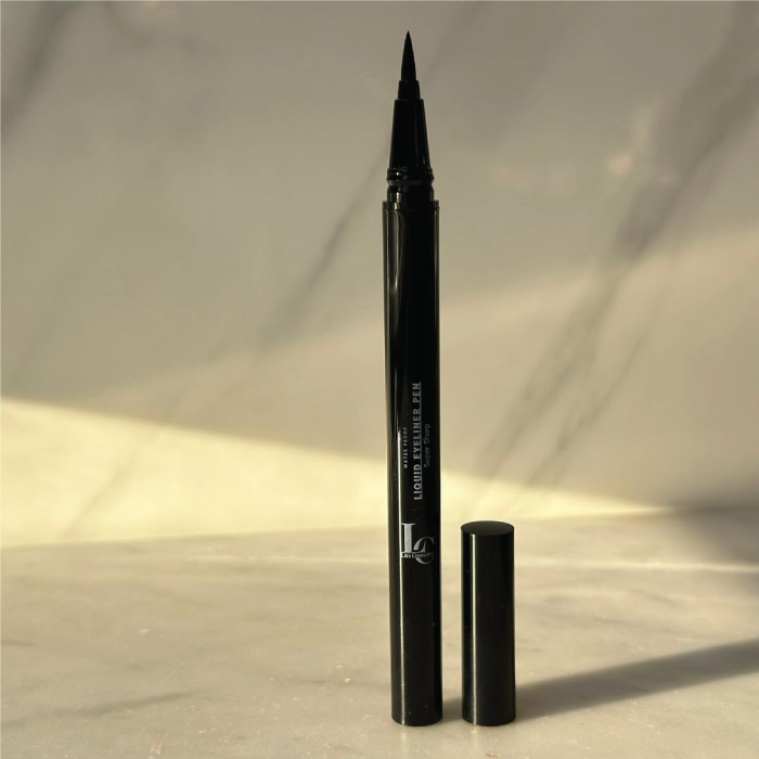 LILI'S COSMETICS SUPER SHARP EYELINER