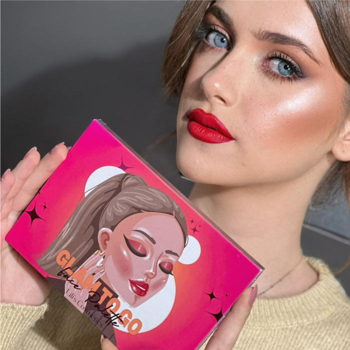 LILI'S COSMETICS GLAM TO GO PALETTTE