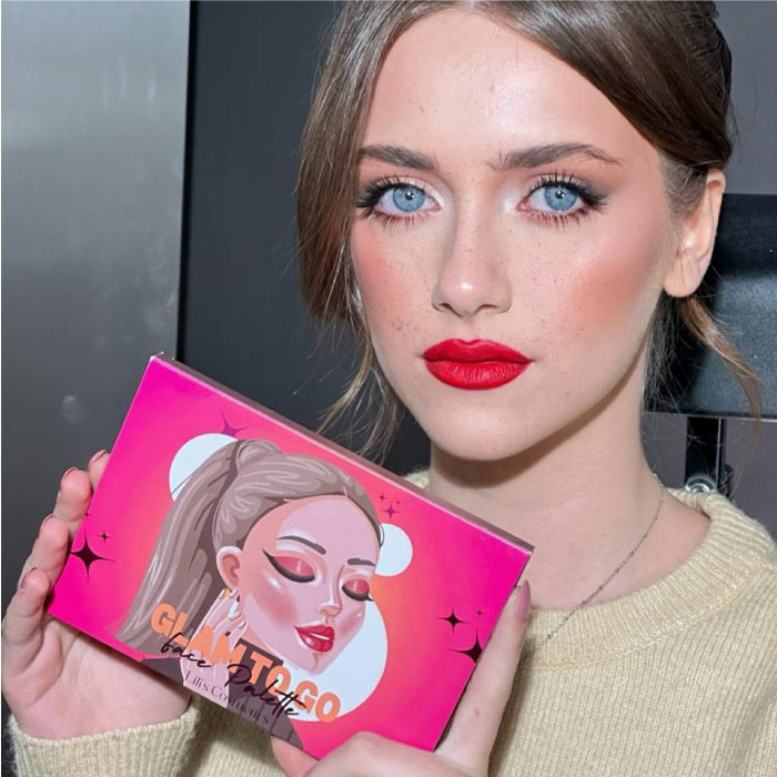 LILI'S COSMETICS GLAM TO GO PALETTTE
