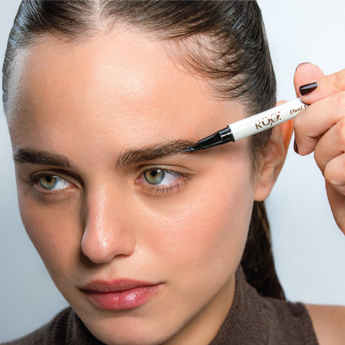 ROO DUAL CURVED EYEBROW LINER