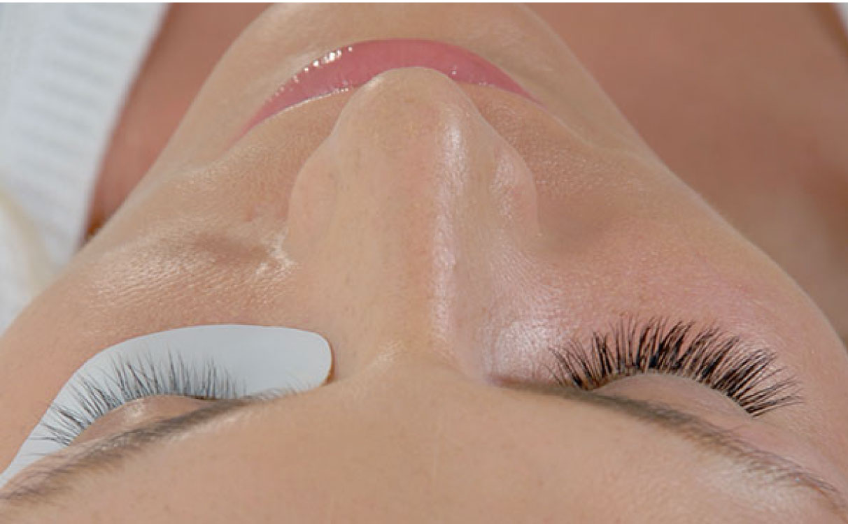 Lash Lifting + Tinting